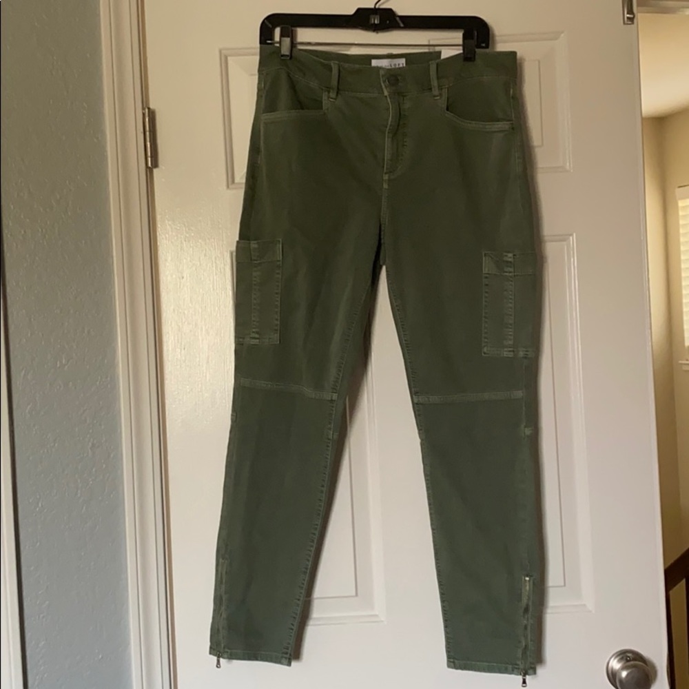 NWT LOFT olive skinny pants